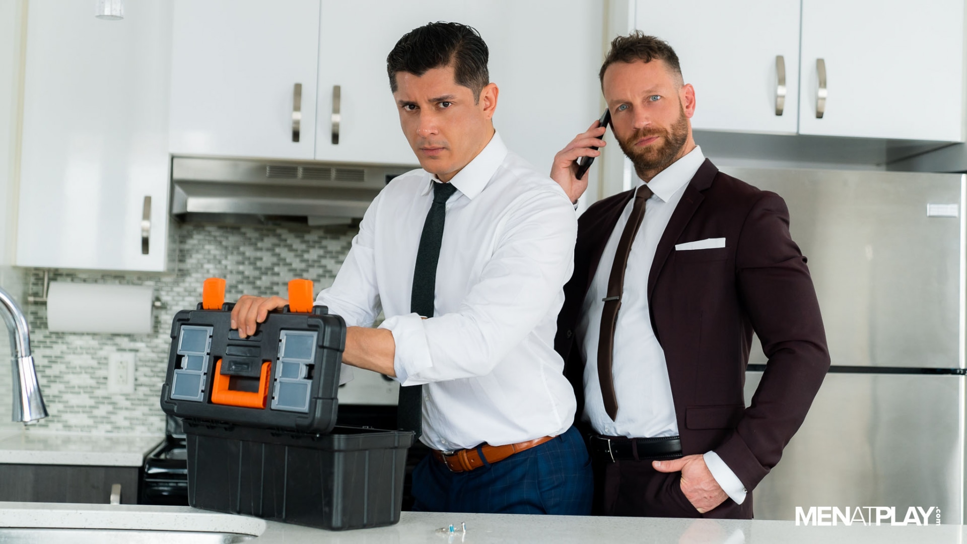 Desperate Realtor - MENatPLAY | menatplay.com